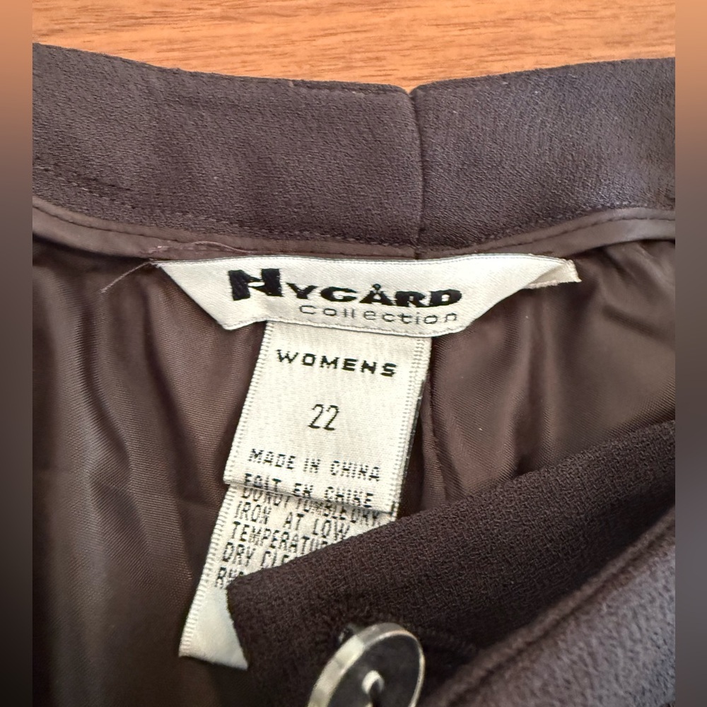 Peter Nygard Brown Mousse Dress Pants Womens Size 22 Straight Leg Business